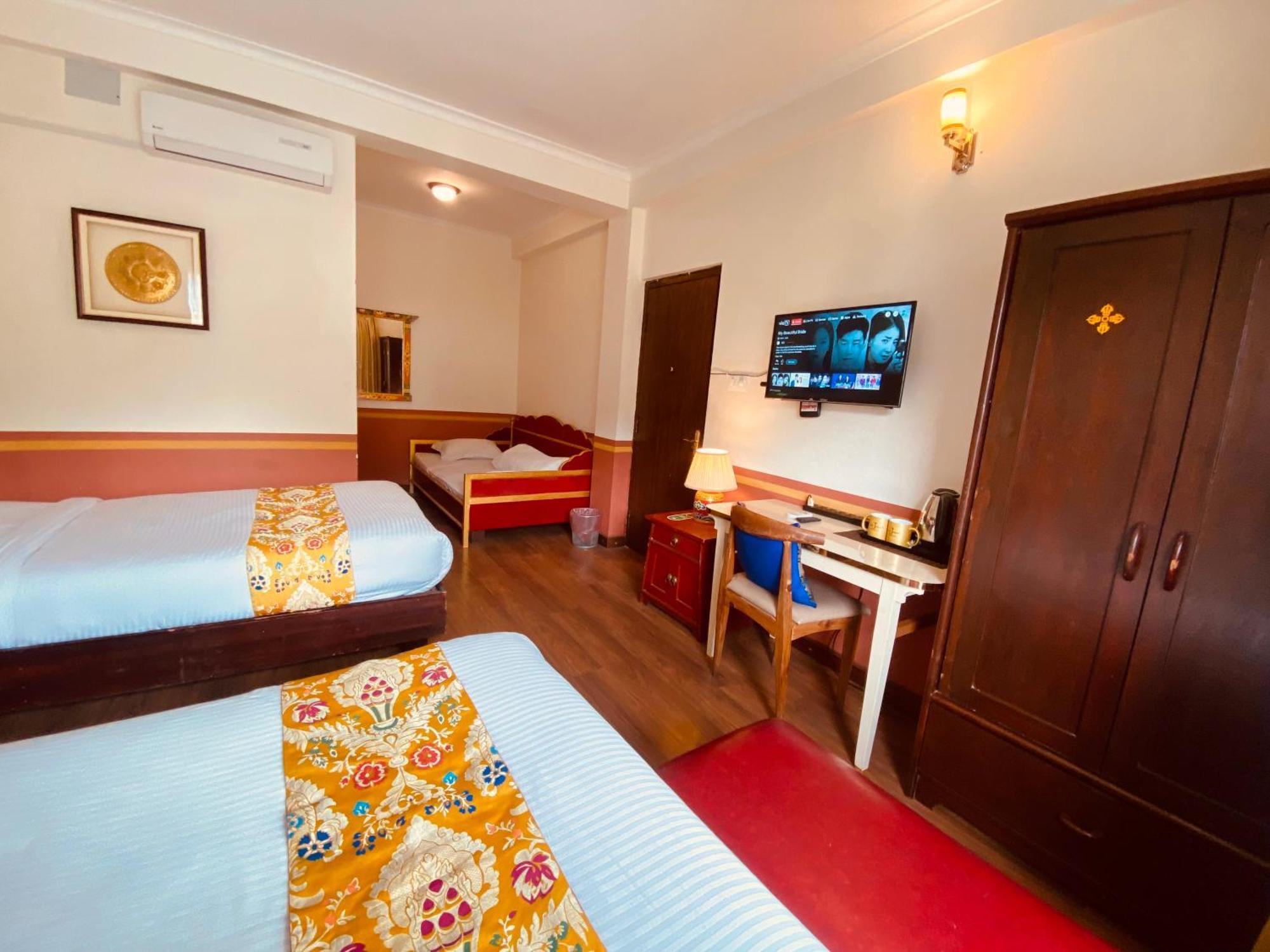 Three Jewels Boutique Hotel 博卡拉 外观 照片