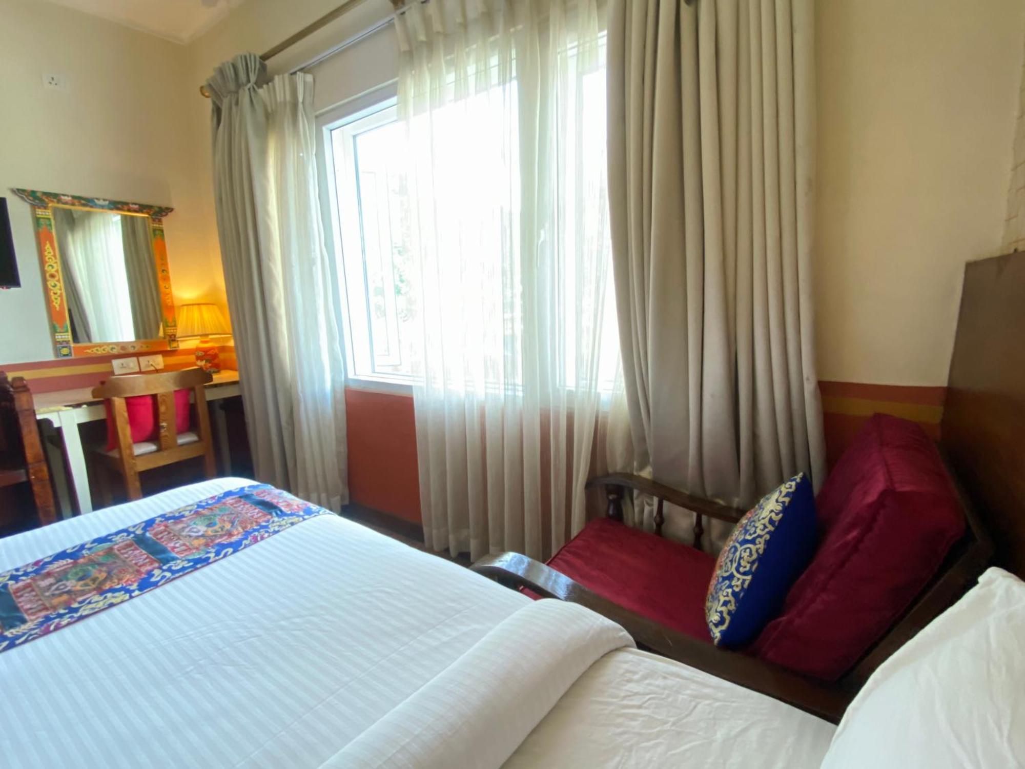Three Jewels Boutique Hotel 博卡拉 外观 照片