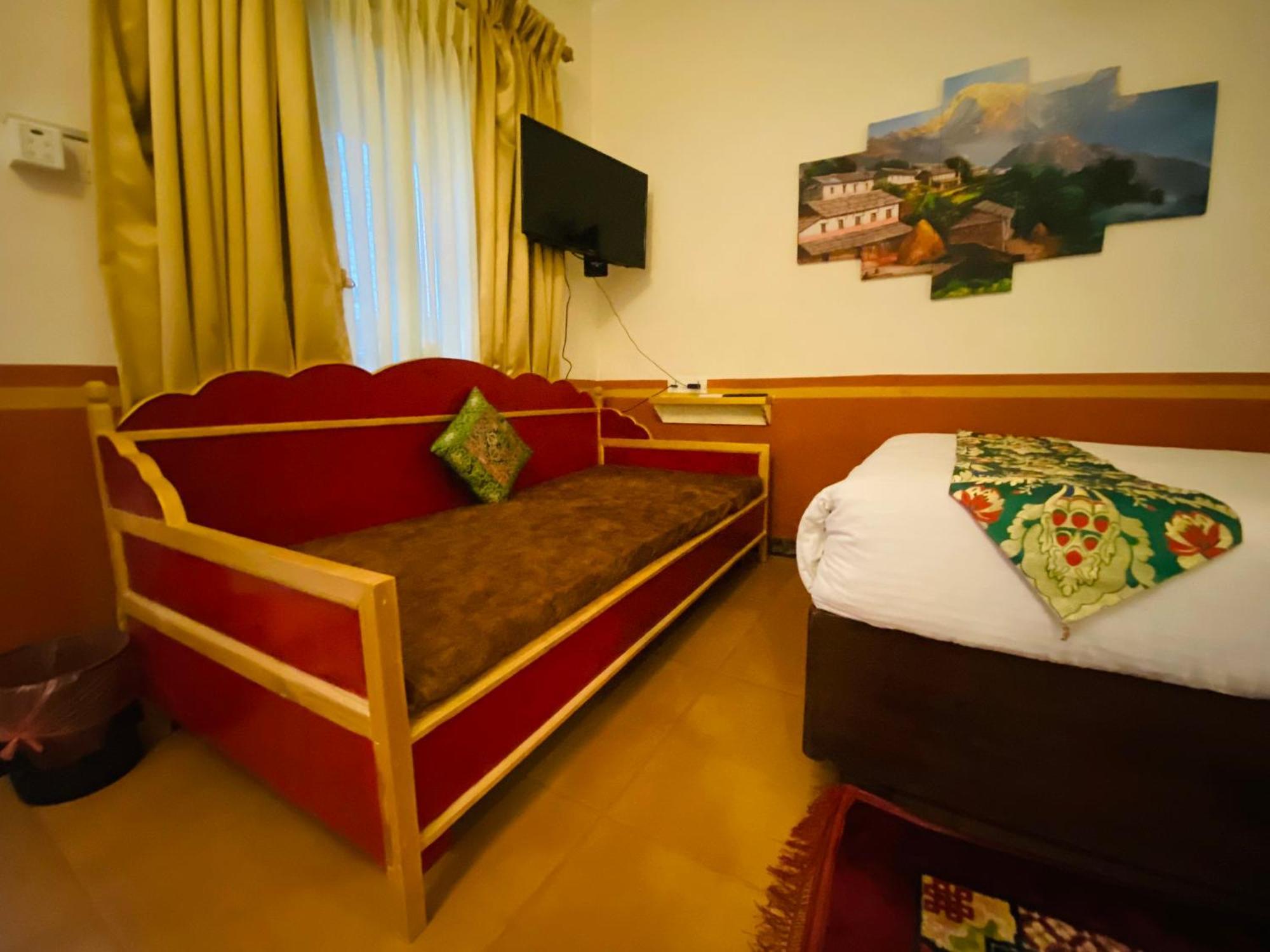 Three Jewels Boutique Hotel 博卡拉 外观 照片