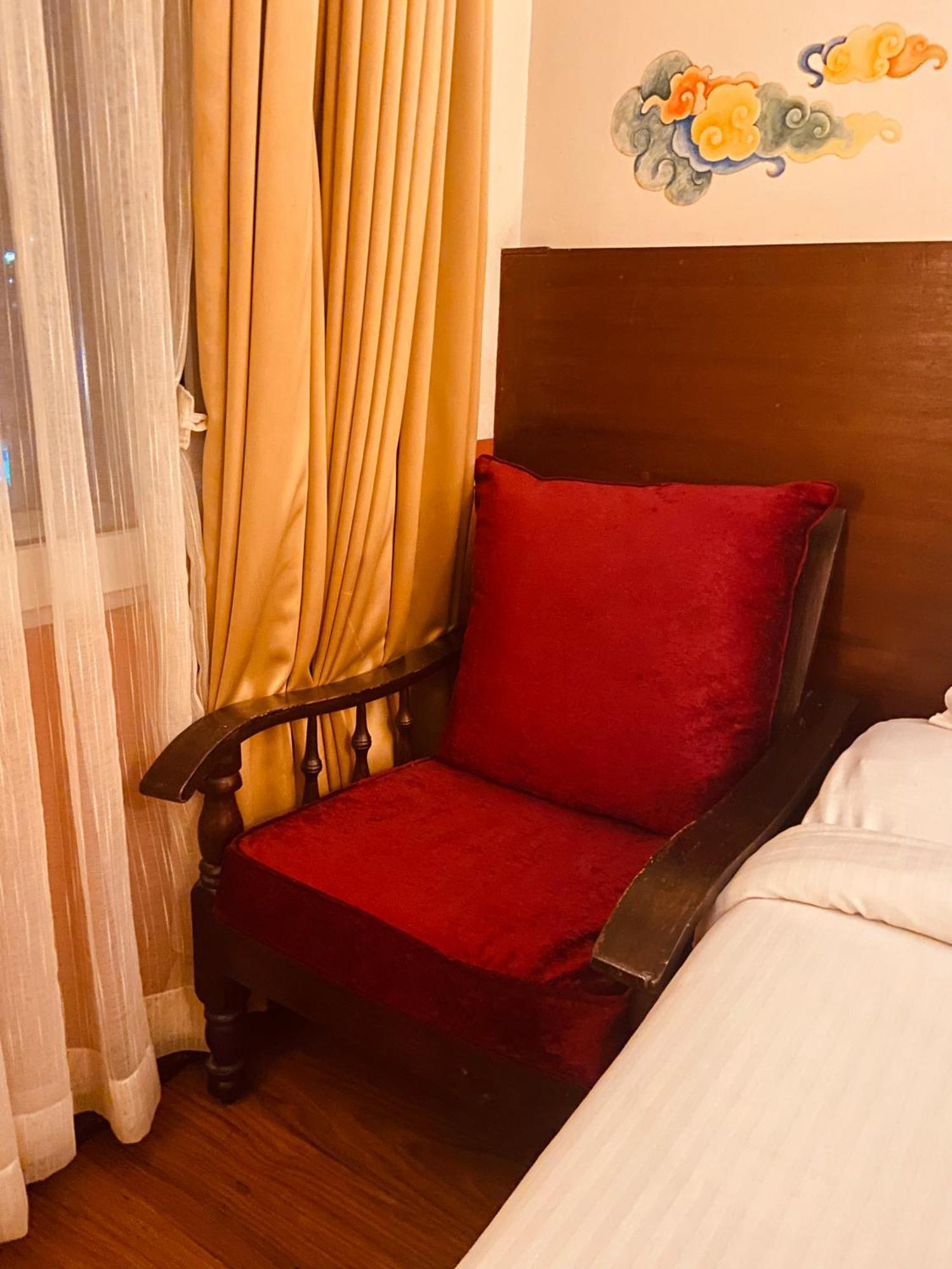 Three Jewels Boutique Hotel 博卡拉 外观 照片