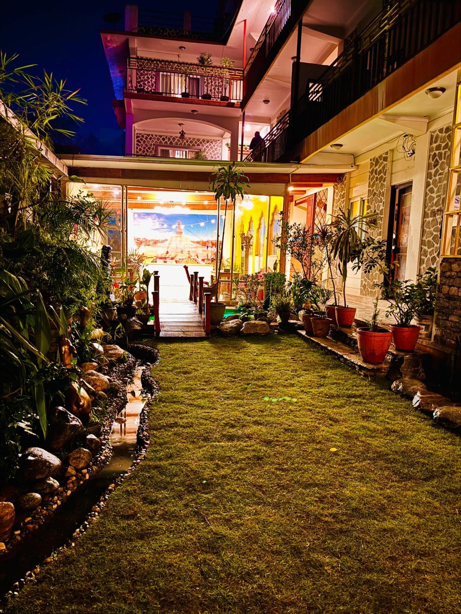 Three Jewels Boutique Hotel 博卡拉 外观 照片