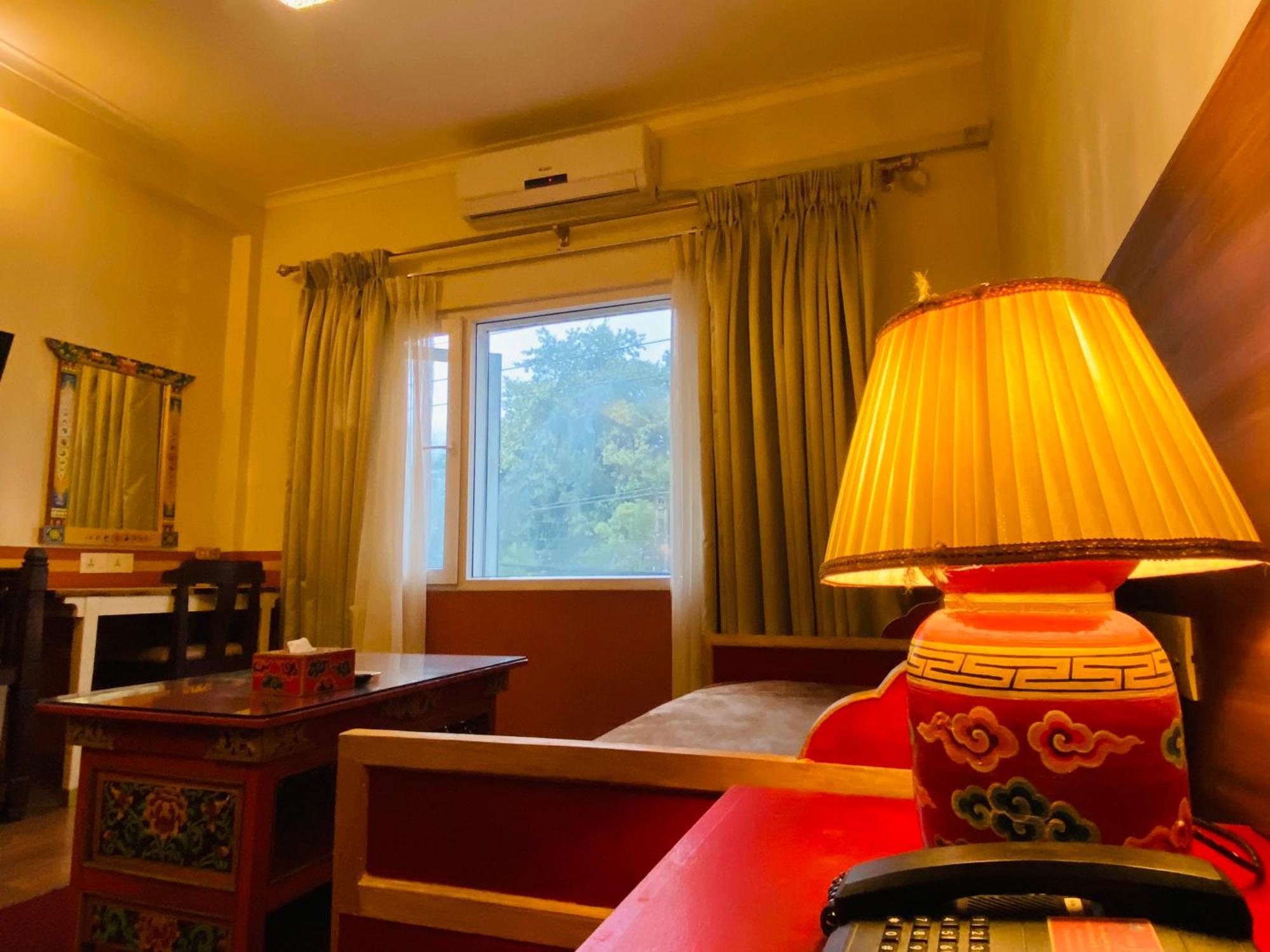 Three Jewels Boutique Hotel 博卡拉 外观 照片